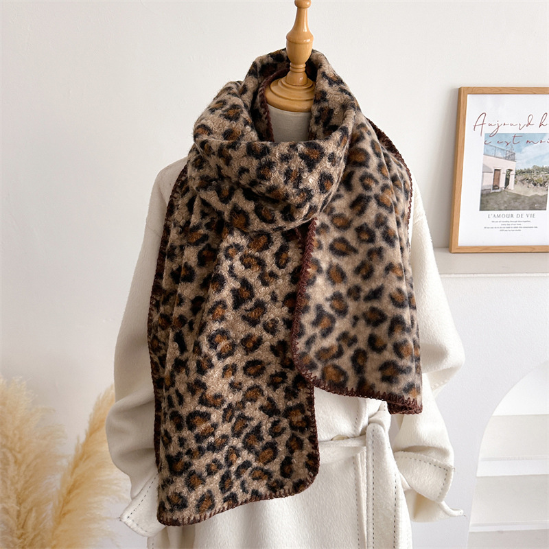 Pashmina Wrap Large - وشاح نسائي فاخر بنقشة الفهد للخريف