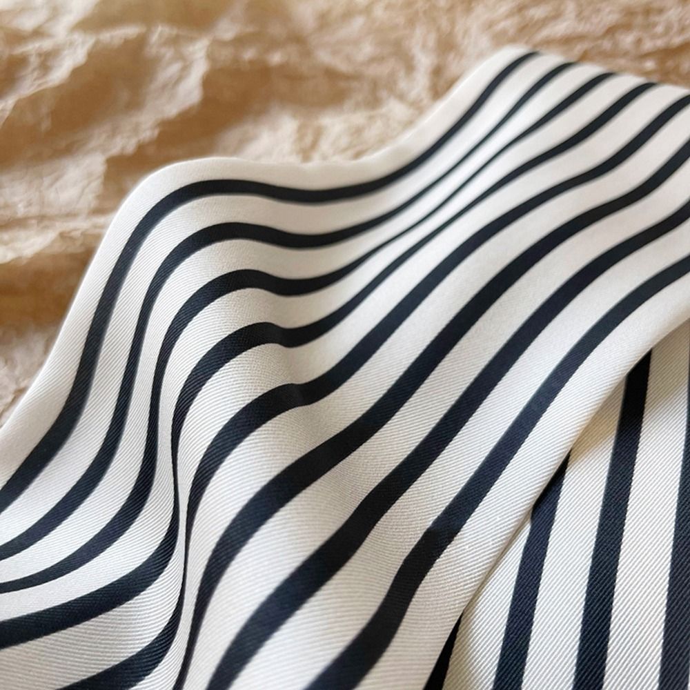 شال نسائي أنيق مخطط بنمط فرنسي - مراجعة Silk Tie Striped وسعره
