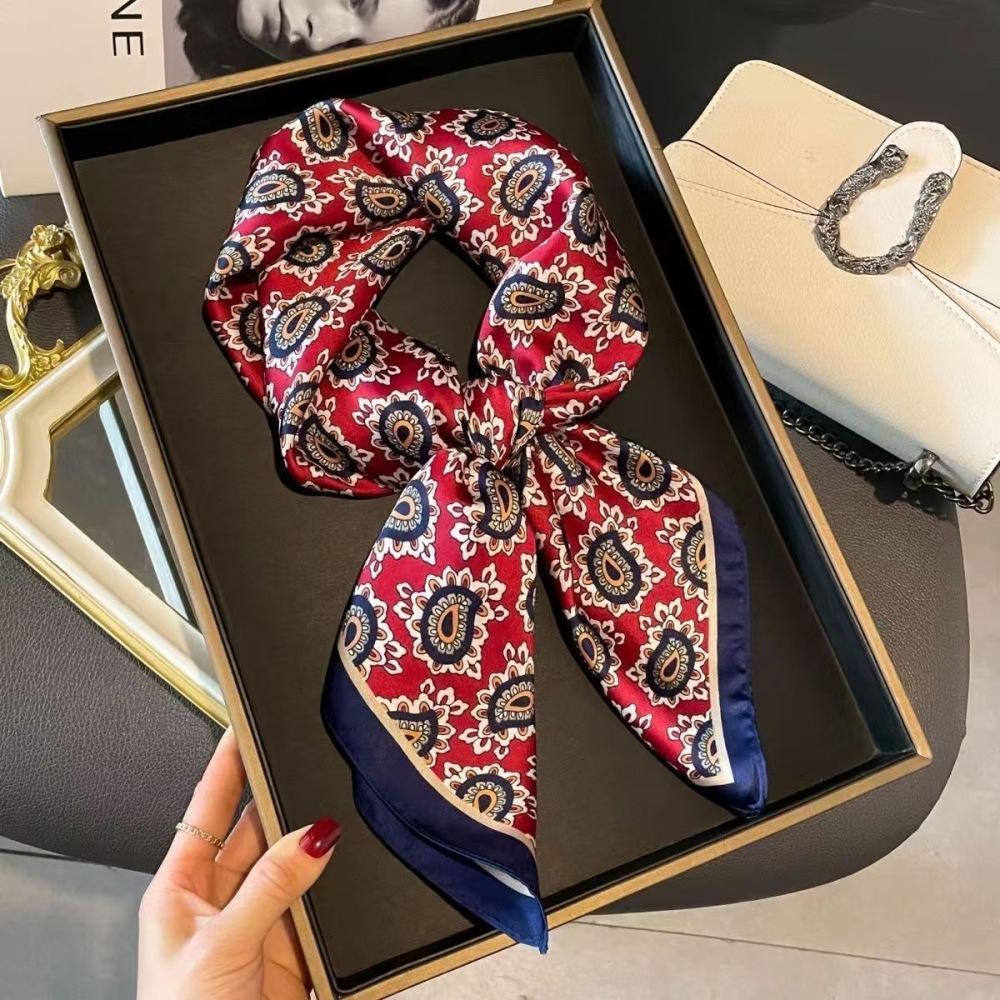 وشاح رجالي أنيق مربع الشكل بطب - مراجعة Handkerchief Cotton Men وسعره