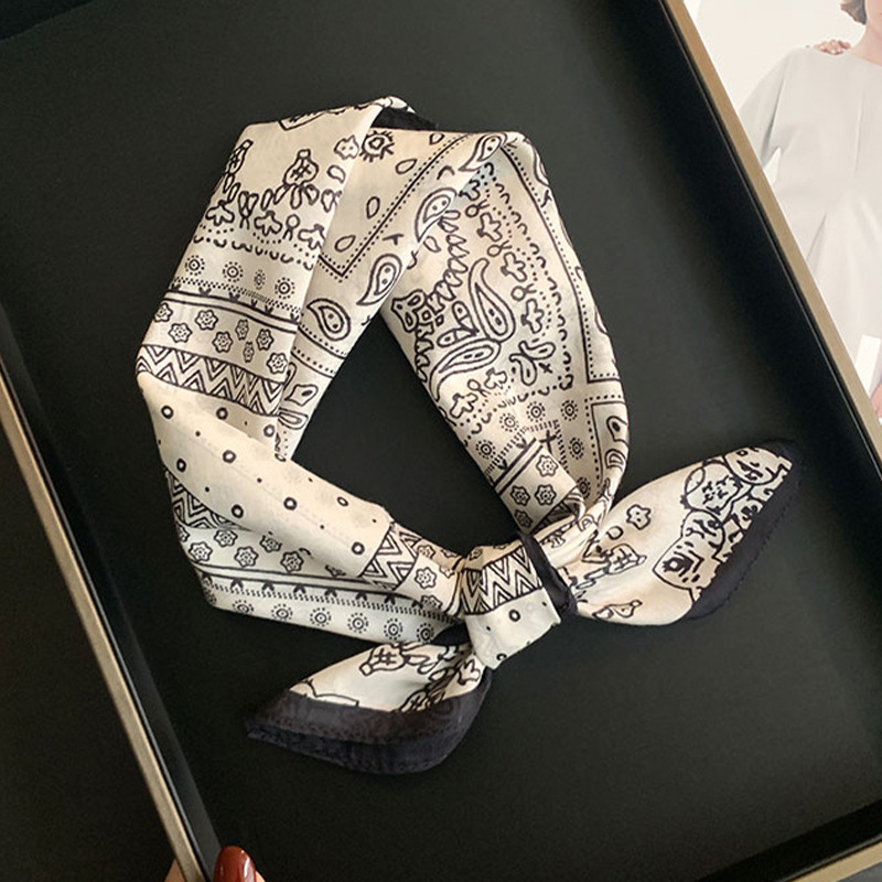 70% قطن 30% وشاح حريري حجاب نس - مراجعة Bandana Cotton وسعره